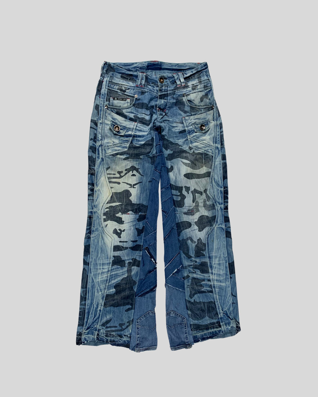 double belted camo-denim